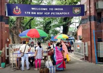 বেনাপোল চেকপোস্টে সতর্কতা জারি