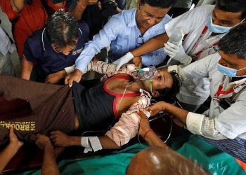 ভারতে মদ পানে প্রাণ গেল ৪২ জনের