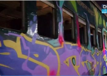 ভিডিও/প্রাণের ‘শাটল’ এ রঙ্গিন জীবন দিলেন জার্মান শিল্পী লুকাস