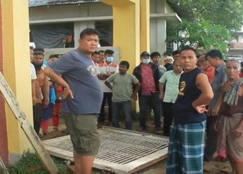 স্কুল গেট ভেঙে শিক্ষার্থীর মৃত্যু খাগড়াছড়িতে