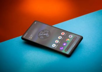 স্মার্টফোনের পর্দার আদর্শ মাপ কত?