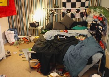 আজ বিছানা না গোছানোর দিন!