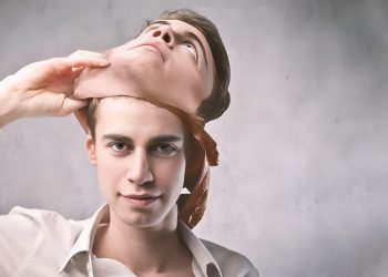 মানুষ চিনবেন যেভাবে