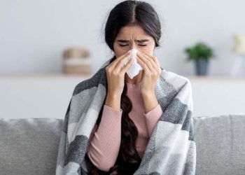 ঠান্ডায় নাক বন্ধ হলে দ্রুত কী করবেন?