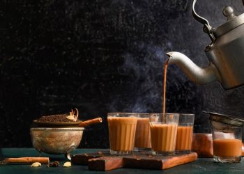 দুধ চা কেন এড়িয়ে চলবেন