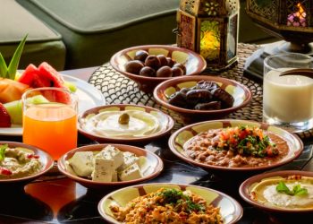 ইফতারে যে খাবারগুলি শরীরের ক্লান্তি দূর করতে সহায়ক