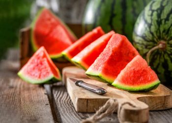 কীভাবে বুঝবেন তরমুজ মিষ্টি হবে কিনা?