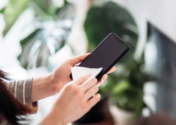 স্মার্টফোন দীর্ঘদিন ভালো রাখতে যা করবেন