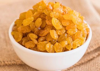 যেভাবে কিশমিশ খেলে দূর হবে কোষ্ঠকাঠিন্য