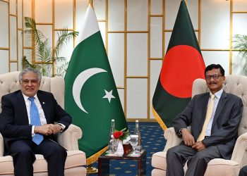 পররাষ্ট্র উপদেষ্টার সঙ্গে বৈঠকে পাকিস্তানের পররাষ্ট্রমন্ত্রী