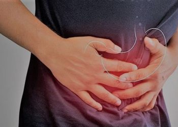 খাবারের পরই পেটব্যথা গ্যাসের কারণে না হার্ট সমস্যা, কিভাবে বুঝবেন