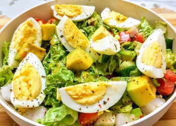 ওজন কমাতে খেতে পারেন ডিম সালাদ