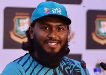 এখনই পাওয়ার হিটিং কোচের বিচার করতে নারাজ জাকের