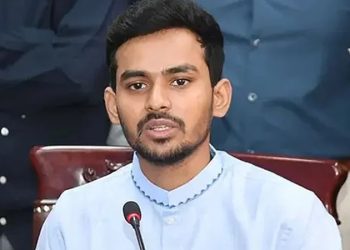 যাদের একাধিক দেশের পাসপোর্ট আছে, তারাই অন্যদের সেফ এক্সিটের তালিকা করে: আসিফ