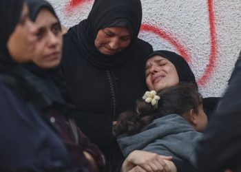 বিশ্ব কেন ফিলিস্তিনিদের কান্না দেখতে পায় না?