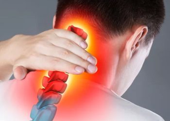 ঘাড় ব্যথার কারণ কী? যেভাবে মুক্তি পেতে পারেন