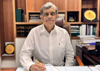 আন্দোলনরত শিক্ষকদের জন্য কঠোর বার্তা শিক্ষা উপদেষ্টার