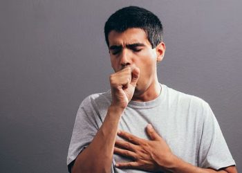 শুধু ঠান্ডা নয়, আরও যেসব কারণে হতে পারে কাশি