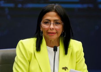 ভেনেজুয়েলার অন্তর্বর্তী প্রেসিডেন্ট হলেন ডেলসি রদ্রিগেজ