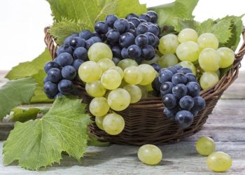 শীতে আঙুর খেলে যে উপকার পাবেন