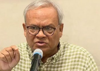 জনগণের দাবিতে বেড়েছে জ্বালানি তেলের দাম: রিজভী