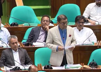 সম্রাট বাবরের সঙ্গে প্রধানমন্ত্রীর তুলনা করলেন স্বাস্থ্যমন্ত্রী