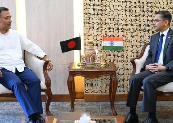 প্রধানমন্ত্রীর সঙ্গে যে আলোচনা হলো ভারতীয় হাইকমিশনারেরপ্রধানমন্ত্রী তারেক রহমানের সঙ্গে সৌজন্য সাক্ষাৎ করেছেন ঢাকায় নিযুক্ত ভারতীয় হাইকমিশনার প্রণয় ভার্মা। এই সাক্ষাতে ভারত থেকে পাইপলাইনে ডিজেল আনার বিষয়ে আলোচনা করেছেন তিনি।